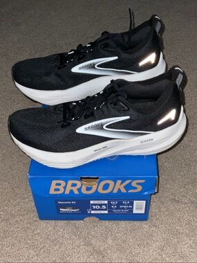 Women’s Brooks Glycerin 22 size 10.5